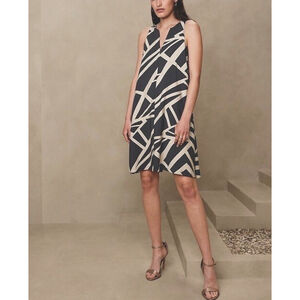 Banana Republic Size M Navy & Cream Trapeze Dress NWT